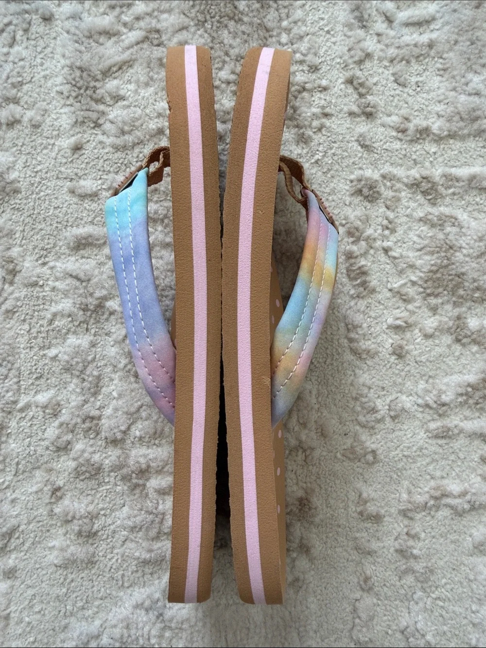 Reef Kids size US 6/7 Tan Polka Dot Flip-Flops with Pastel Rainbow Straps
